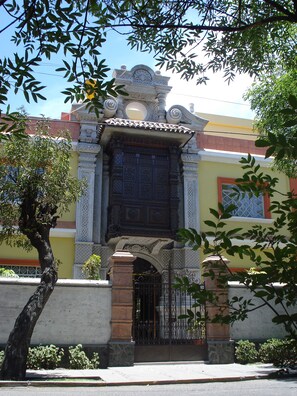 Entrée de l’hébergement