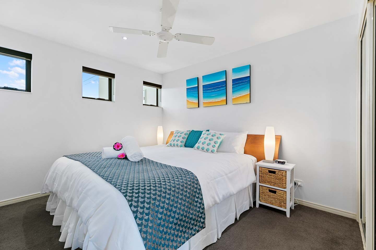 PIER ONE OCEAN VIEW LUXURY APARTMENT - HERVEY BAY Best Ocean Views in the Bay.  — image 21