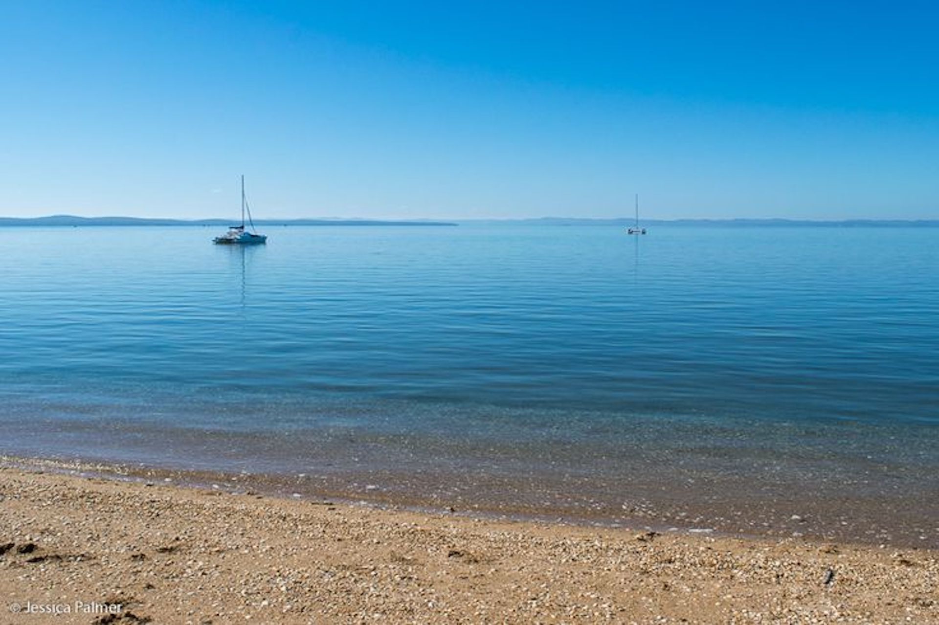 PIER ONE OCEAN VIEW LUXURY APARTMENT - HERVEY BAY Best Ocean Views in the Bay.  — image 27