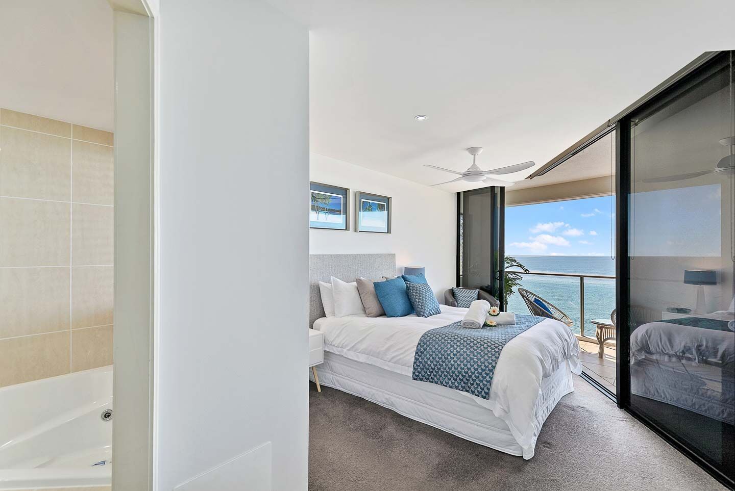 PIER ONE OCEAN VIEW LUXURY APARTMENT - HERVEY BAY Best Ocean Views in the Bay.  — image 18