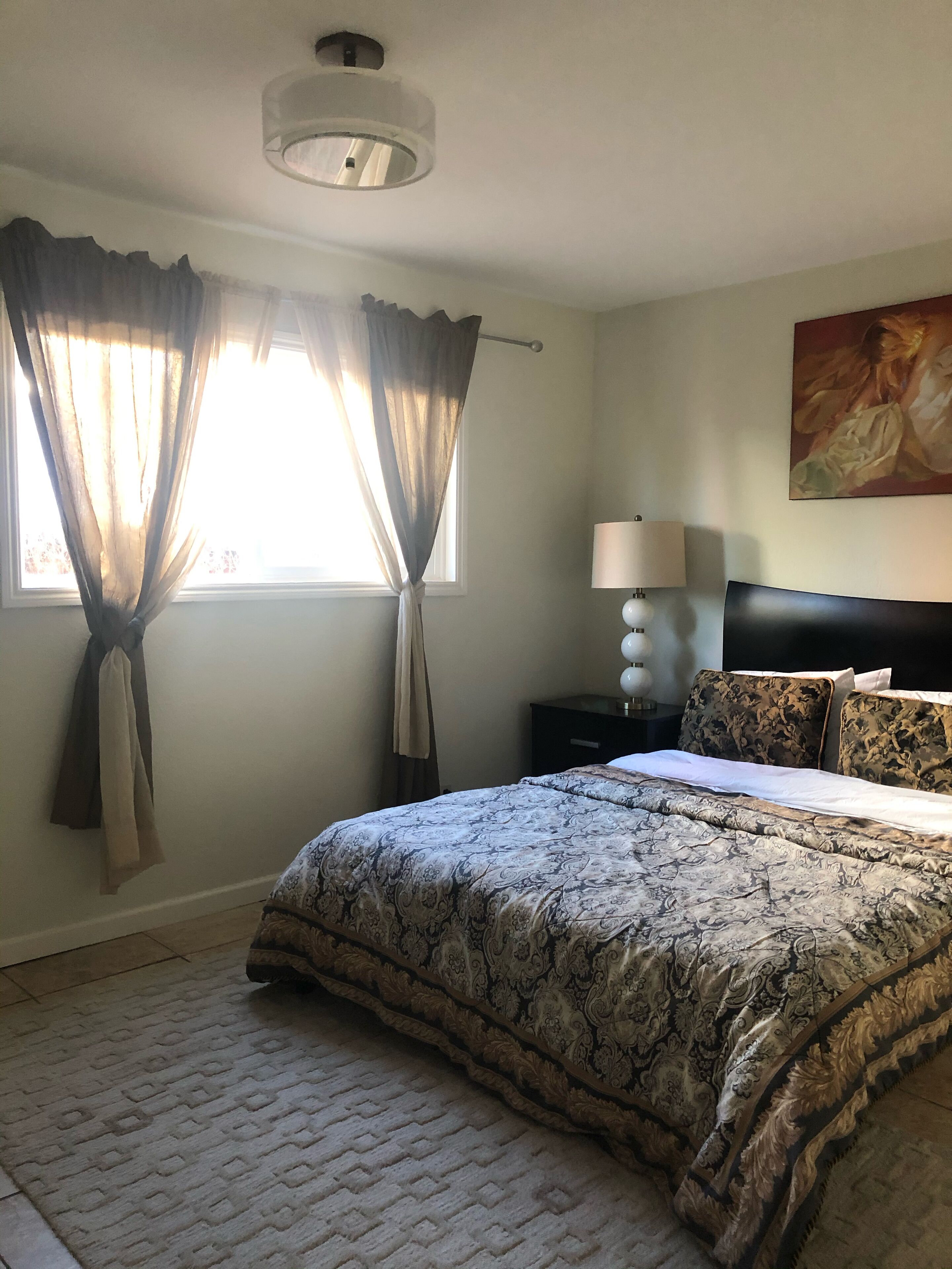 4 chambres, fer et planche à repasser, Wi-Fi gratuit, draps fournis