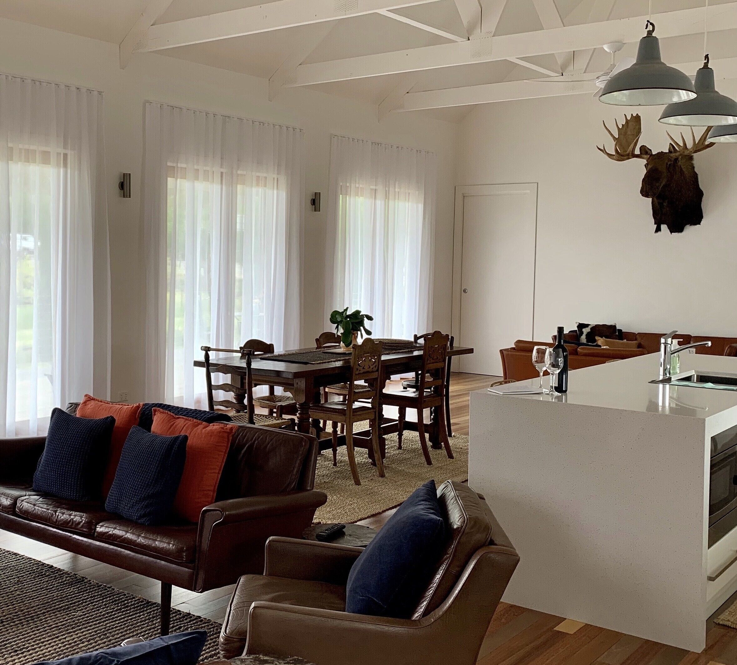 MERRY MOOSE  - LUXURY LODGE ACCOMODATION — image 16