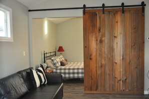 1 bedroom, memory foam beds, free WiFi, bed sheets