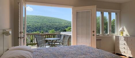 2 camere, una scrivania, ferro/asse da stiro, Wi-Fi gratuito