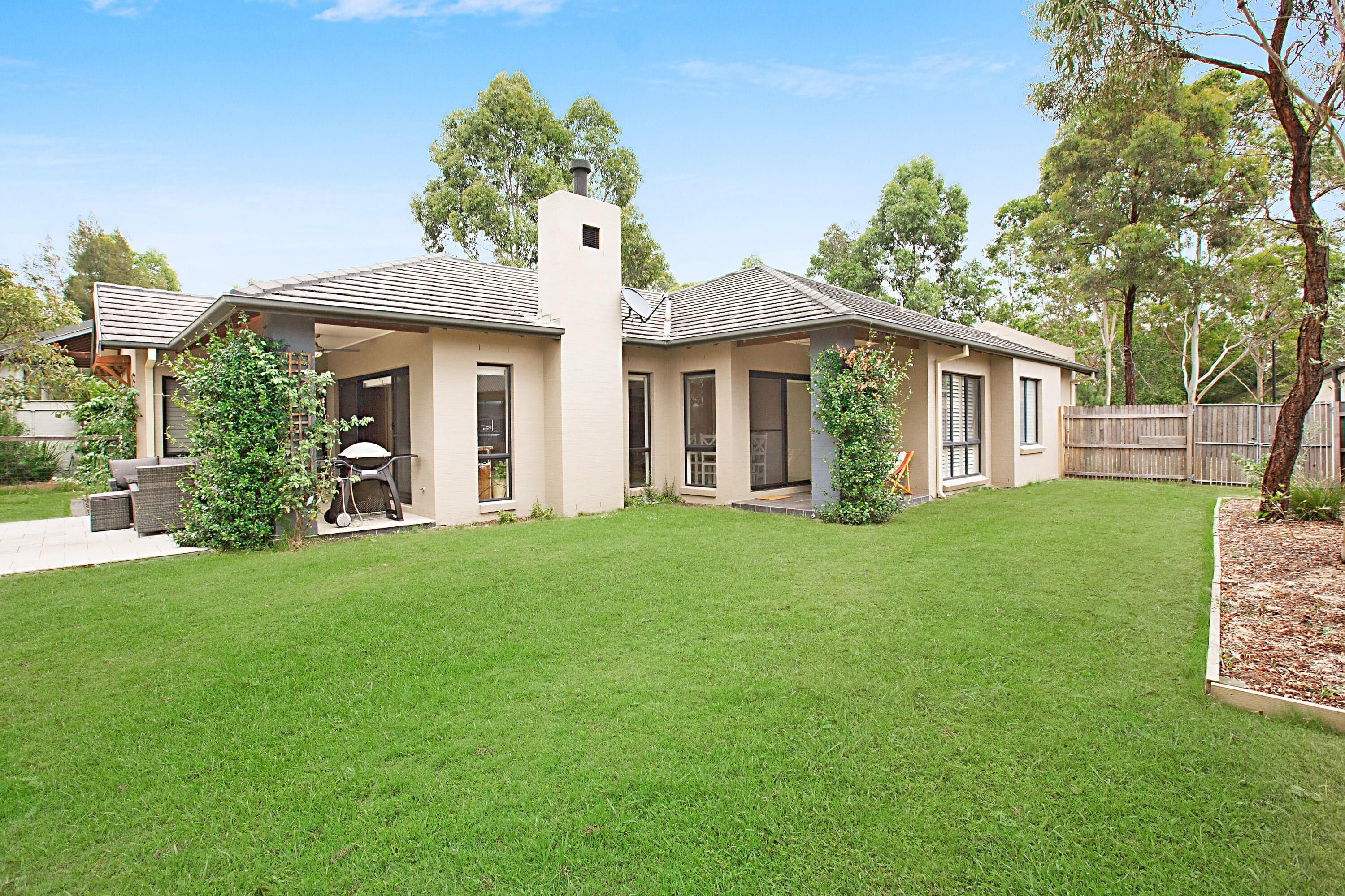 Sunny Finch House - House with 4 bedrooms, 2 bathrooms