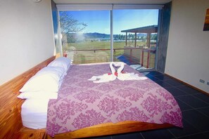 2 slaapkamers, een strijkplank/strijkijzer, reisbedje, gratis wifi