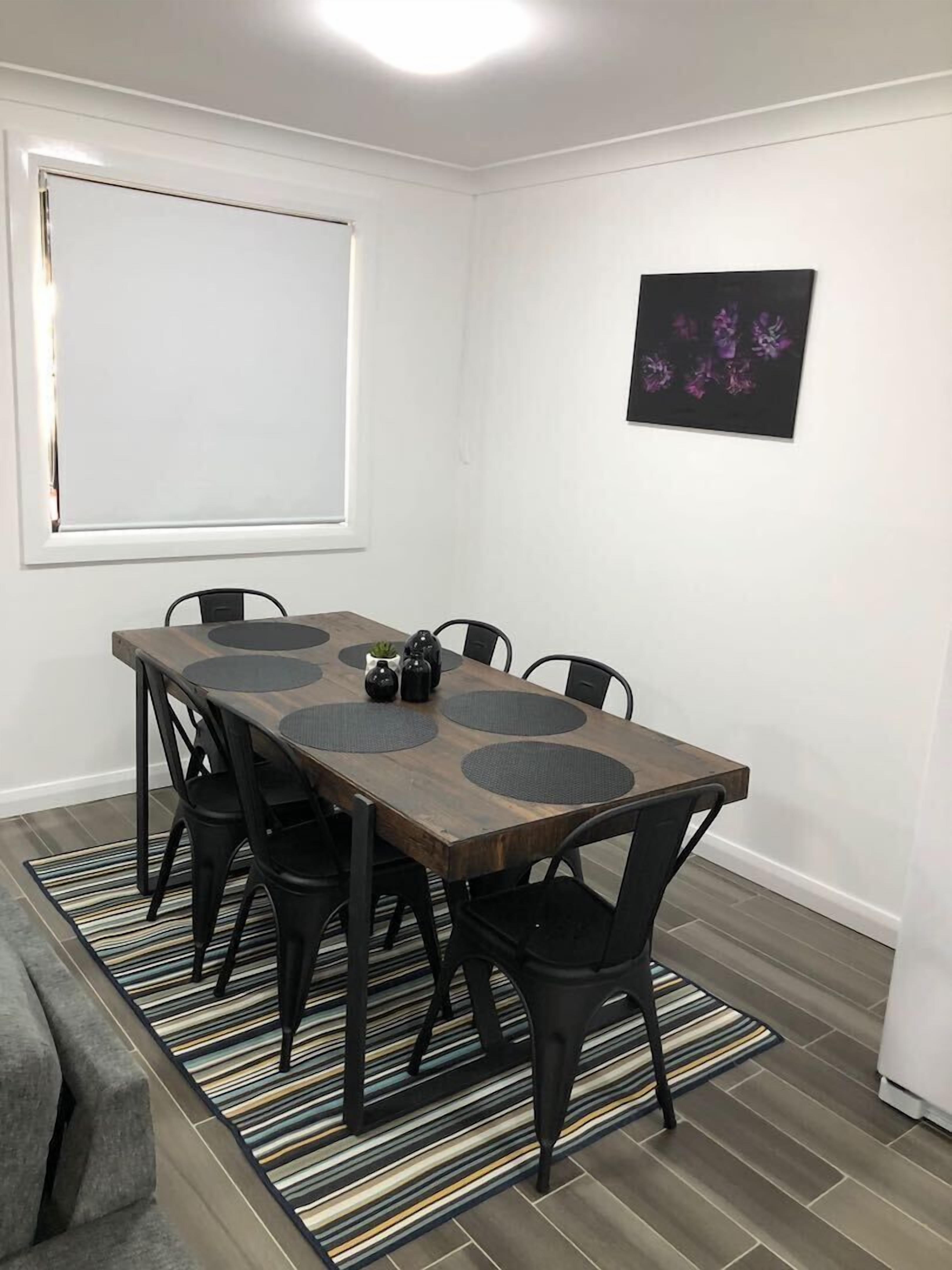 Luxury 3 bedroom Villa in the heart of Jindabyne - Unit 4 — image 8