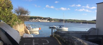 Snookers - Stunning 3 Bed, 3 Bath property with PARKING SPACE in Appledore!!!