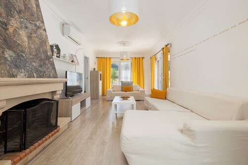 Lovely Farm with Pool @ 20min Lisbon and Beaches