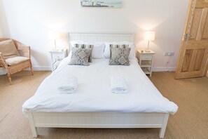 3 bedrooms, iron/ironing board, travel cot, free WiFi