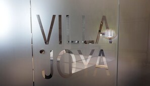 4 chambres, bureau, fer et planche à repasser, Wi-Fi gratuit