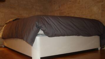 1 habitación y ropa de cama