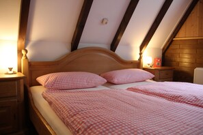 3 chambres, lit parapluie, Wi-Fi gratuit, draps fournis