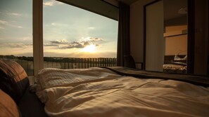 4 bedrooms, free WiFi, bed sheets - Detached house with garden and party room in Dresden - for you alone (Dresden)