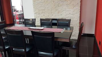 Casa familiare, 4 camere da letto, vista oceano | Cucina condivisa | Frigorifero, microonde, forno, piano cottura