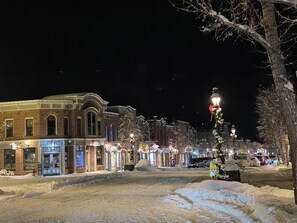 Exterior - Luxury Mountain Thunder Ski-In/ski-Gondola out, walk to town, 1400 sqft townhome (Breckenridge)