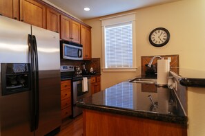 Fridge, microwave, oven, stovetop - Cozy and Charming Hill Country Lakeview Oasis (Jonestown)