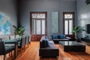 Smart TV, stereo, offices - Stylish home with a brand new private Jacuzzi in the heart of Palermo Soho! (Palermo)