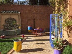 Outdoor dining - A Great Value Doesn’t Last Long (Marrakech)