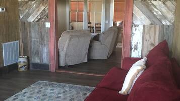 智能电视、DVD 播放器、书