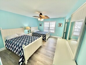 9 bedrooms, iron/ironing board, WiFi, bed sheets