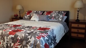 2 bedrooms, desk, iron/ironing board, free WiFi