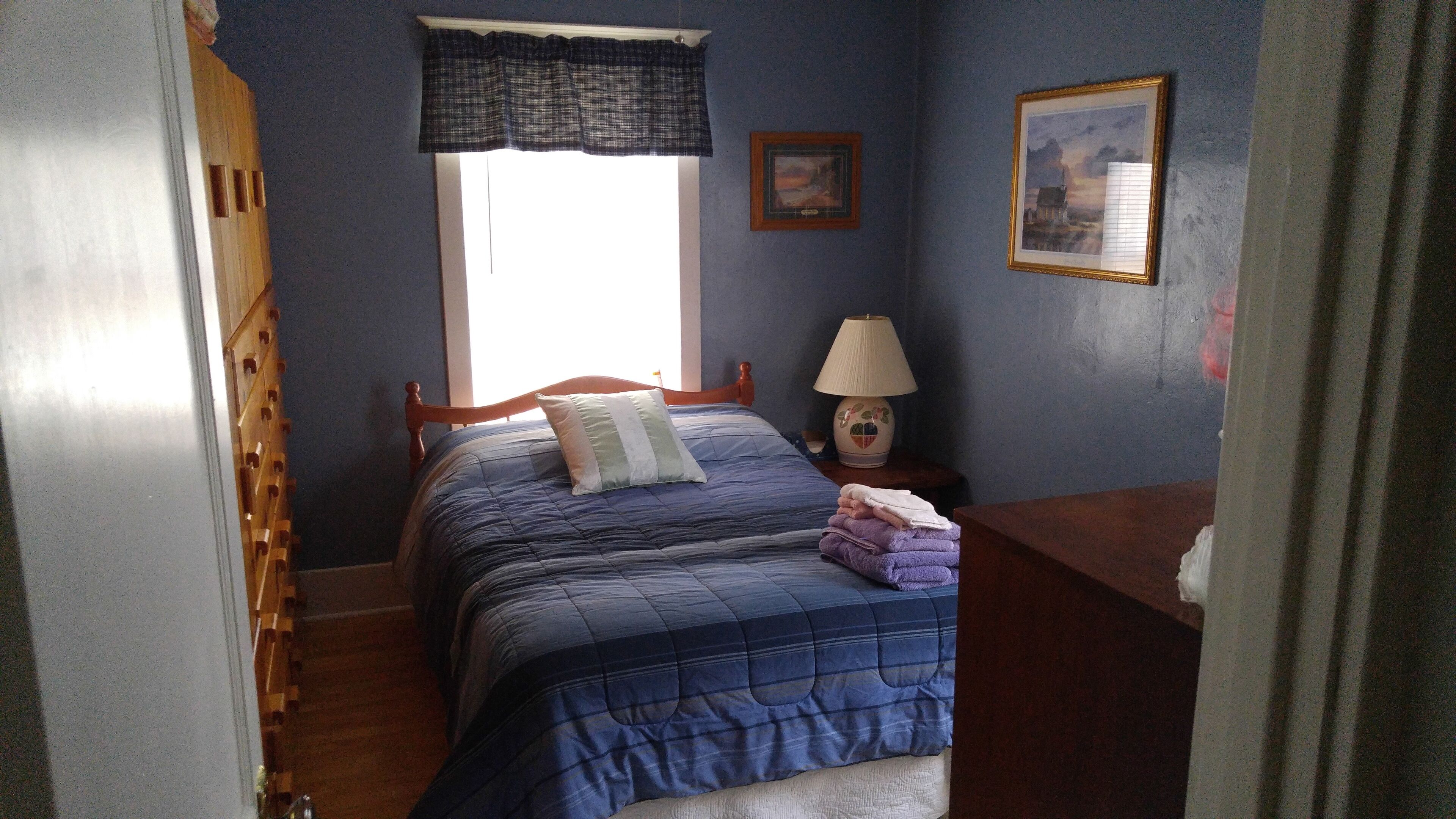 4 habitaciones, escritorio, wifi gratis y ropa de cama 