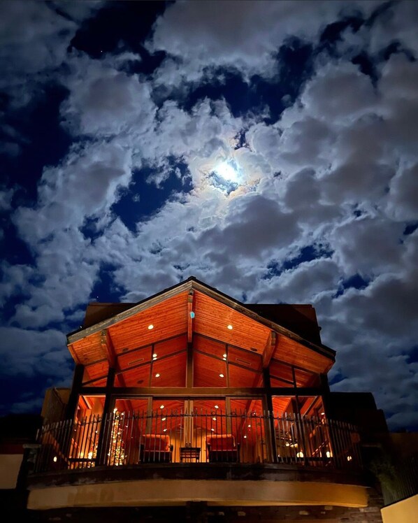 Exterior - North Scottsdale Luxury Home 5 Min. From Troon And The Four Seasons Resort (Scottsdale)