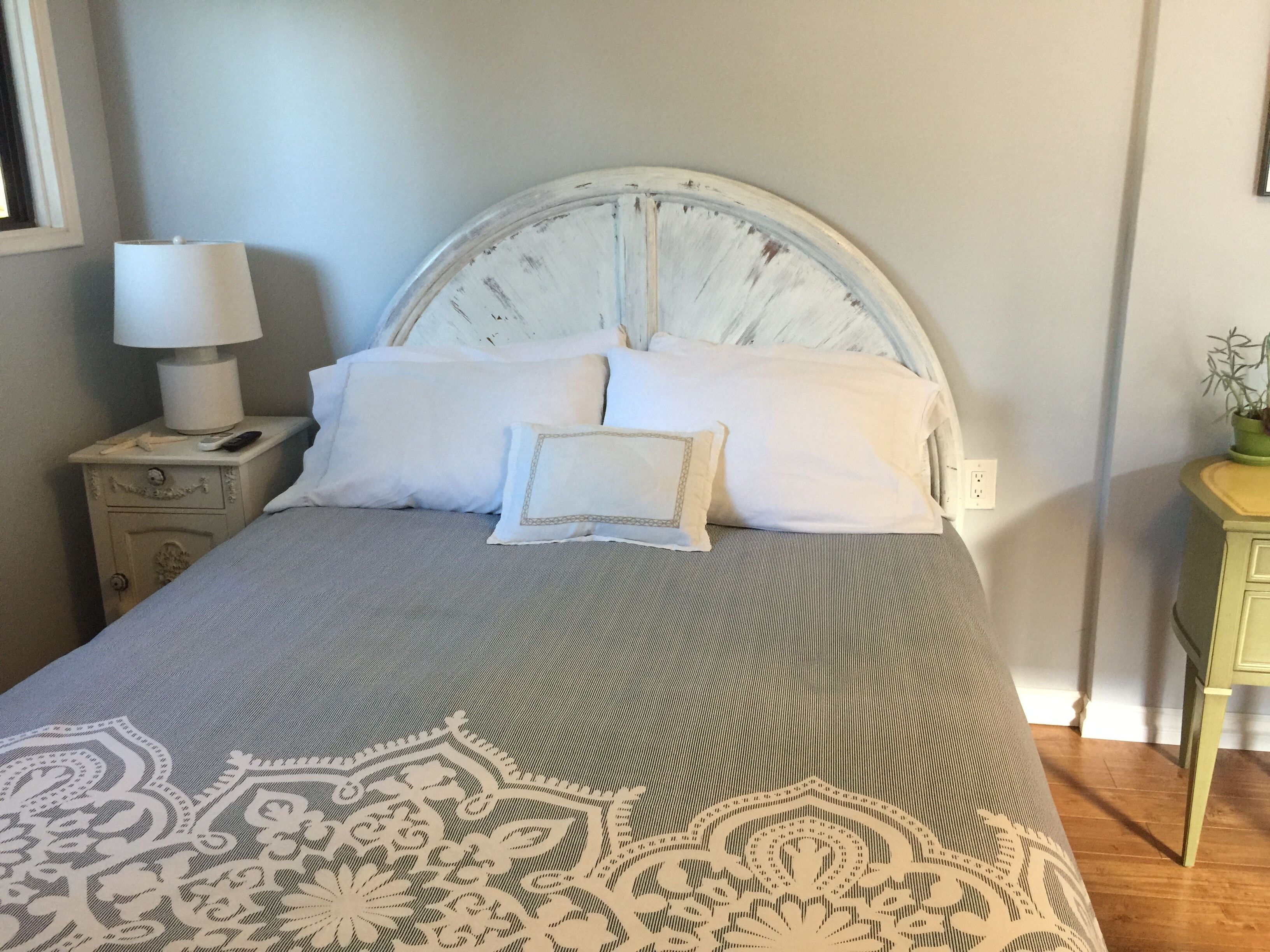 1 sovrum, skrivbord, strykjärn/strykbräda och gratis wi-fi