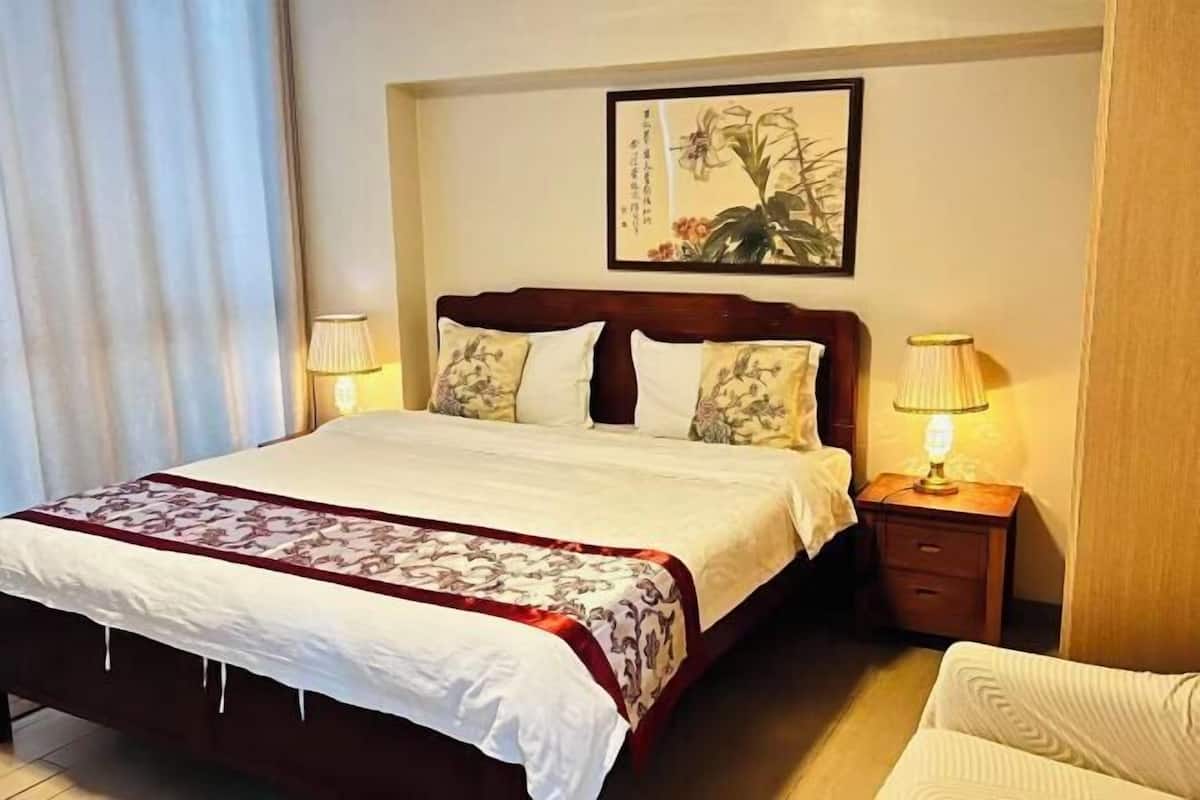 Down duvets, iron/ironing board, free WiFi, individually decorated