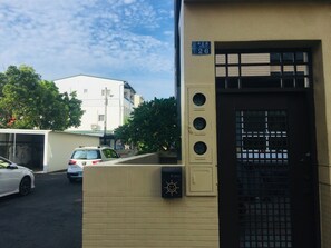 مدخل المنشأة