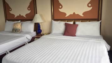 Deluxe Room | Blackout curtains, rollaway beds, free WiFi