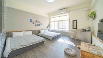 Standard Quadruple Room (Red) | Individually furnished, desk, soundproofing, rollaway beds
