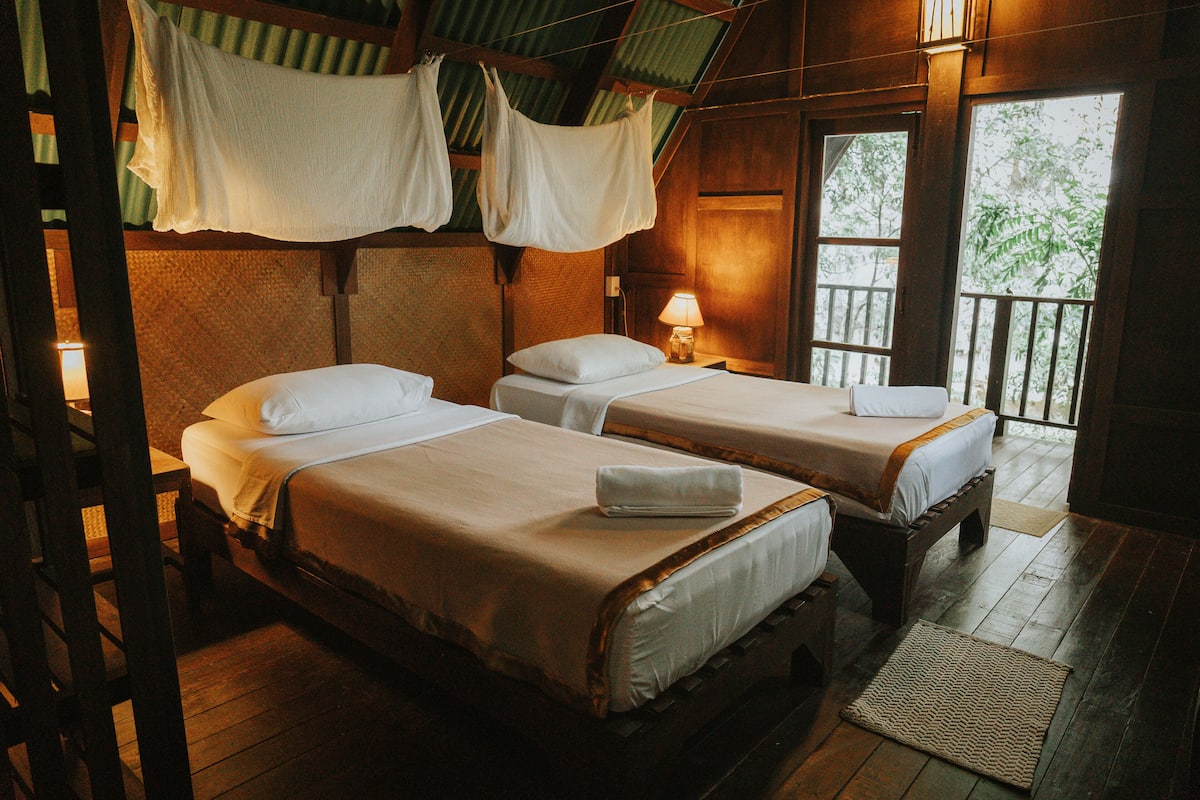 treehouse 2-storey | 1 bedroom, in-room safe, bed sheets