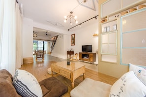 Interior - Tree House (Tainan)