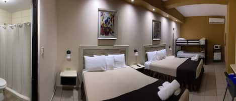 Comfort Room, Multiple Beds | Desk, soundproofing, free WiFi, bed sheets