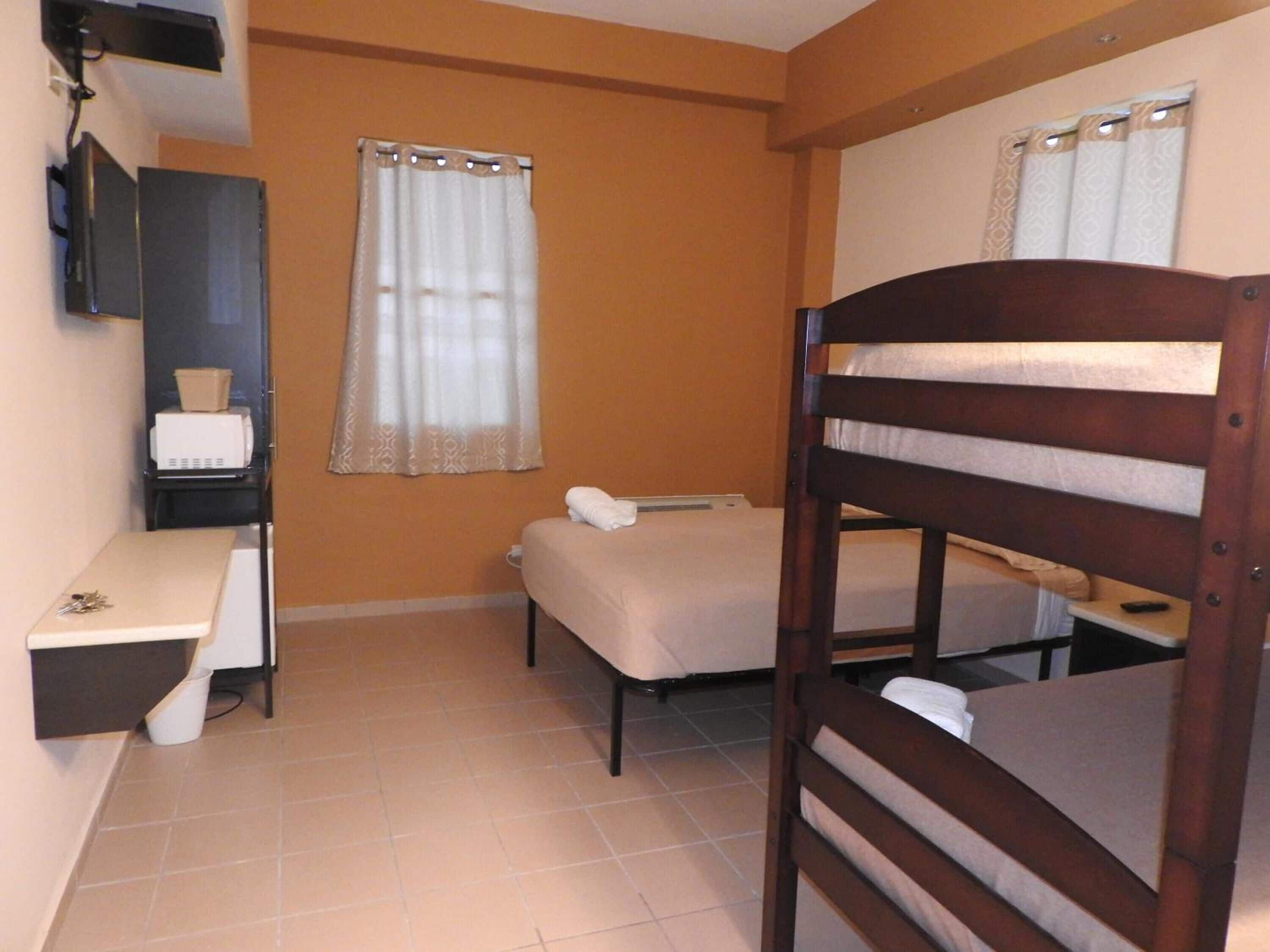 desk, soundproofing, free wifi, bed sheets