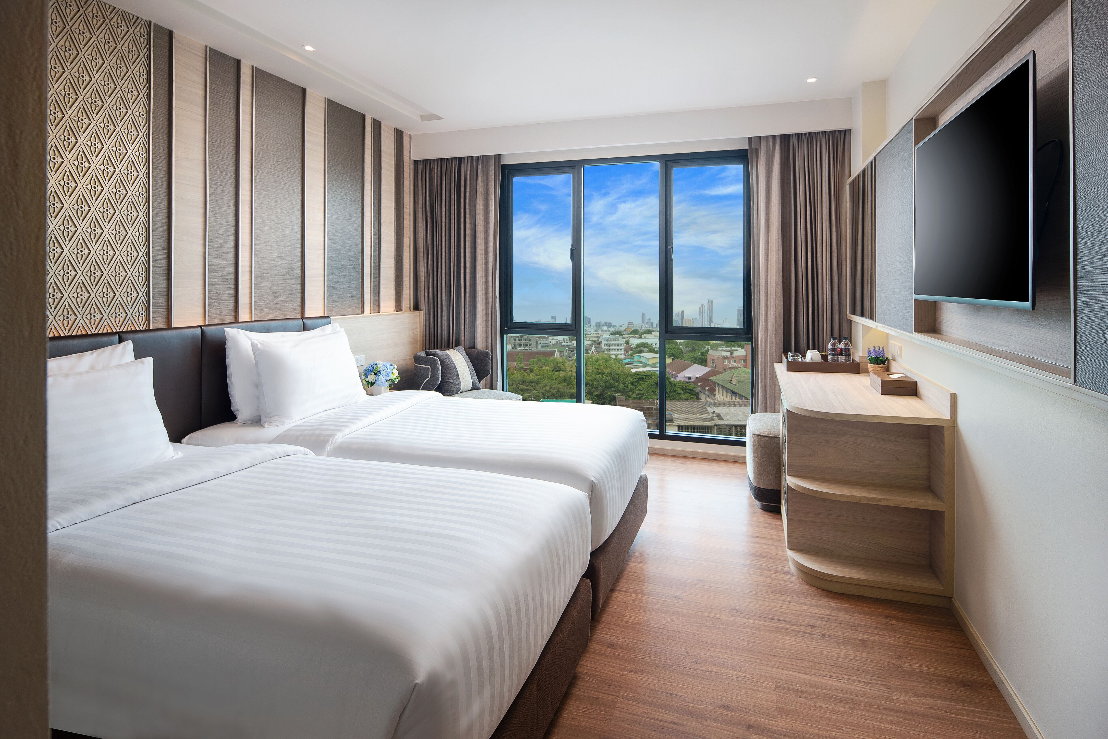 deluxe twin room, city view | view from room