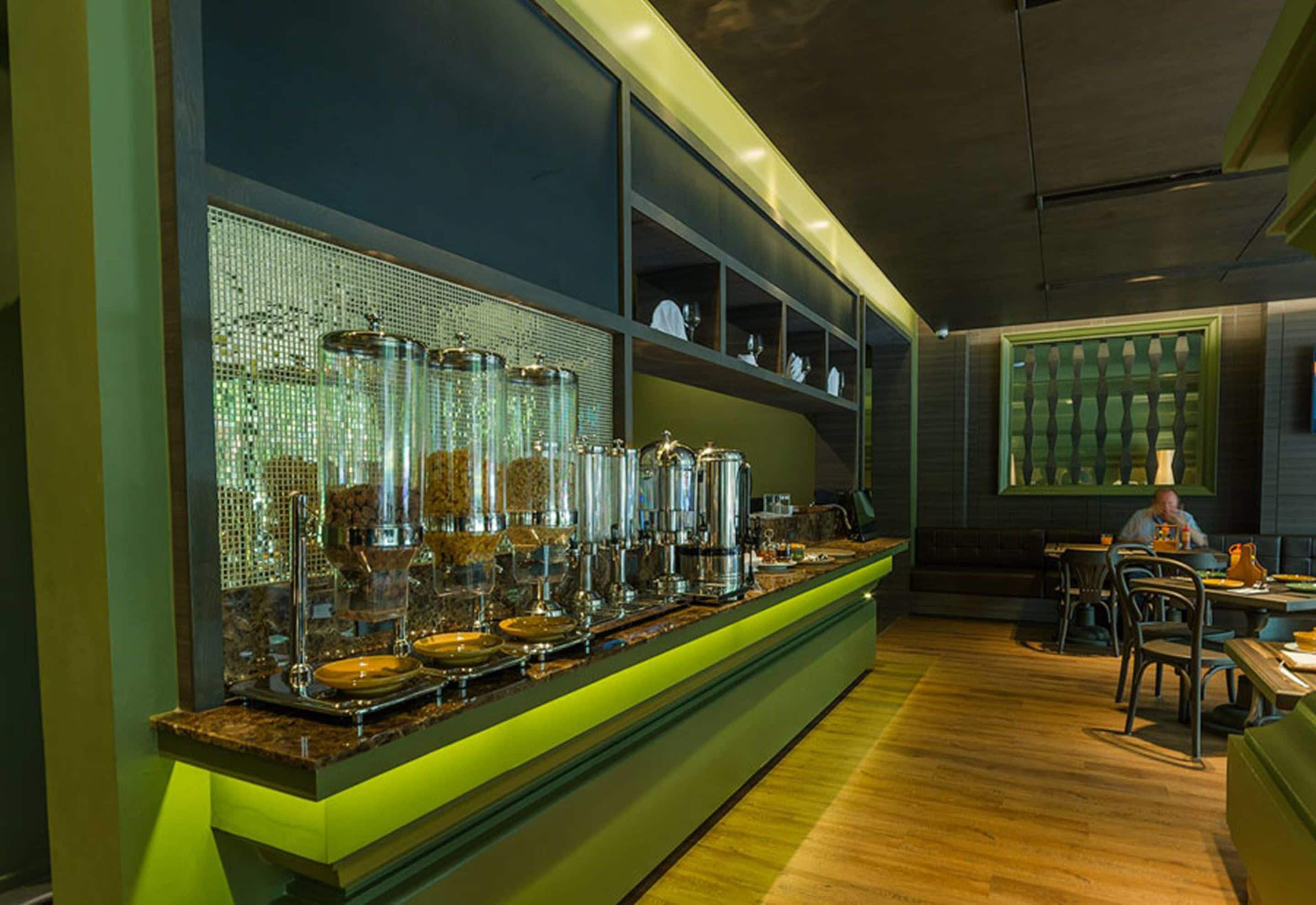 daily continental breakfast (thb 299 per person)