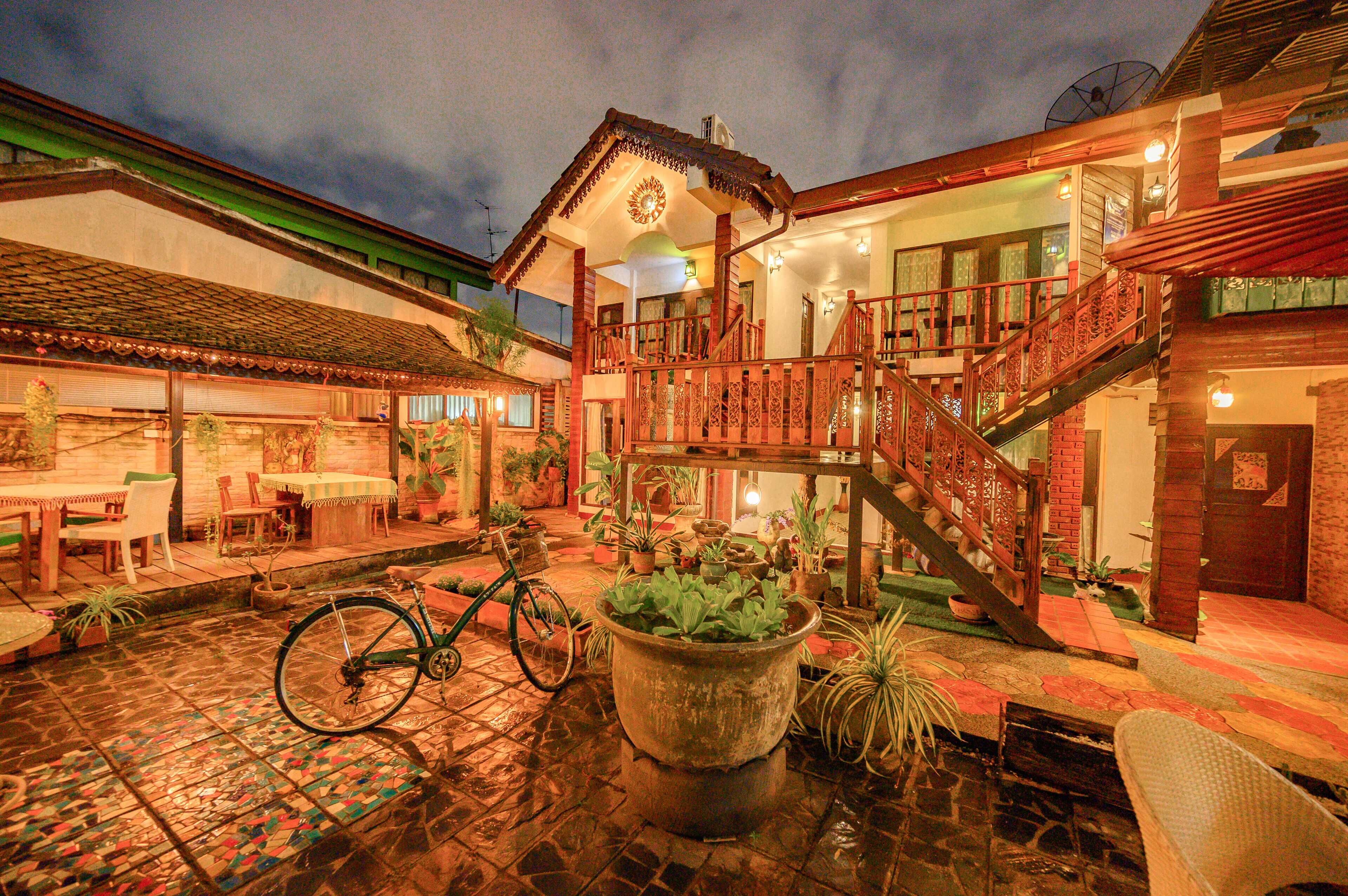 52-inch flat-screen tv with satellite channels