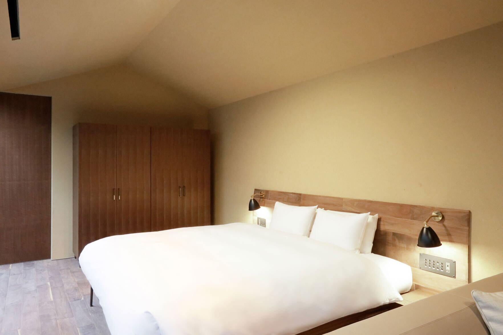 Luxe beddengoed, donsdekens, een minibar, een kluis op de kamer