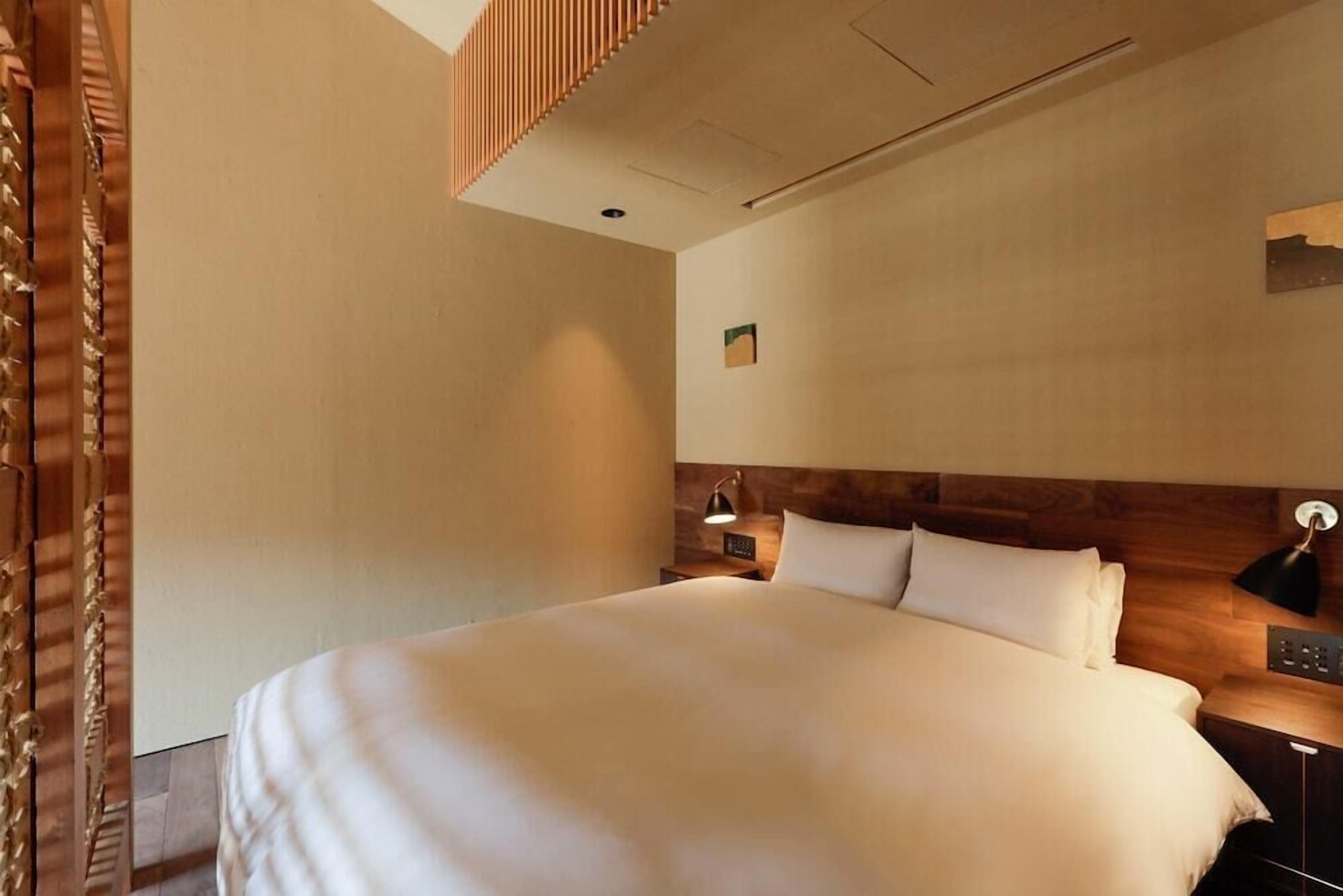 Luxe beddengoed, donsdekens, een minibar, een kluis op de kamer