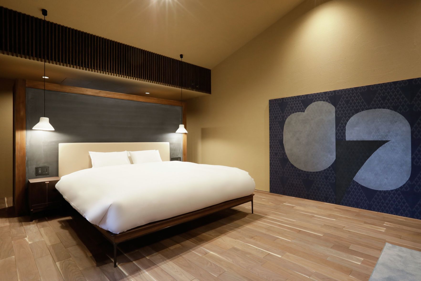 Luxe beddengoed, donsdekens, een minibar, een kluis op de kamer