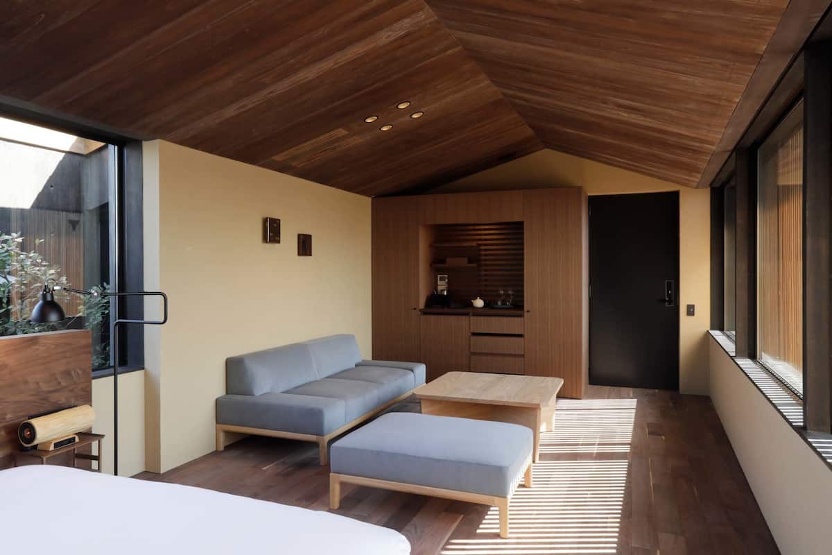Standaard kamer, bijgebouw (Tree View, Annex 1) | Luxe beddengoed, donsdekens, een minibar, een kluis op de kamer