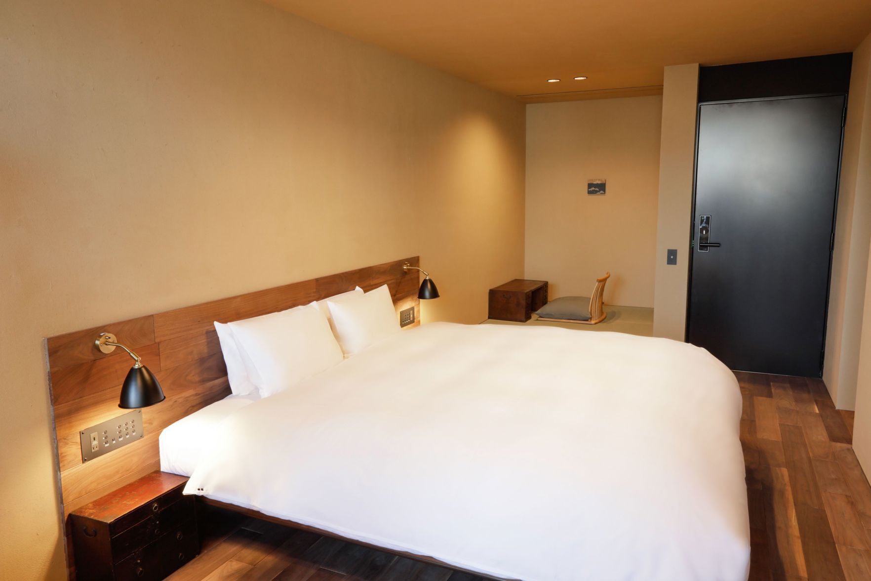 Luxe beddengoed, donsdekens, een minibar, een kluis op de kamer