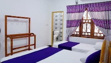 Tempat tidur Select Comfort, brankas, meja kerja, dan Wi-Fi gratis