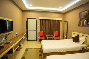 Phòng Suite | Phòng tắm | Buồng tắm vòi sen, đồ dùng nhà tắm miễn phí 