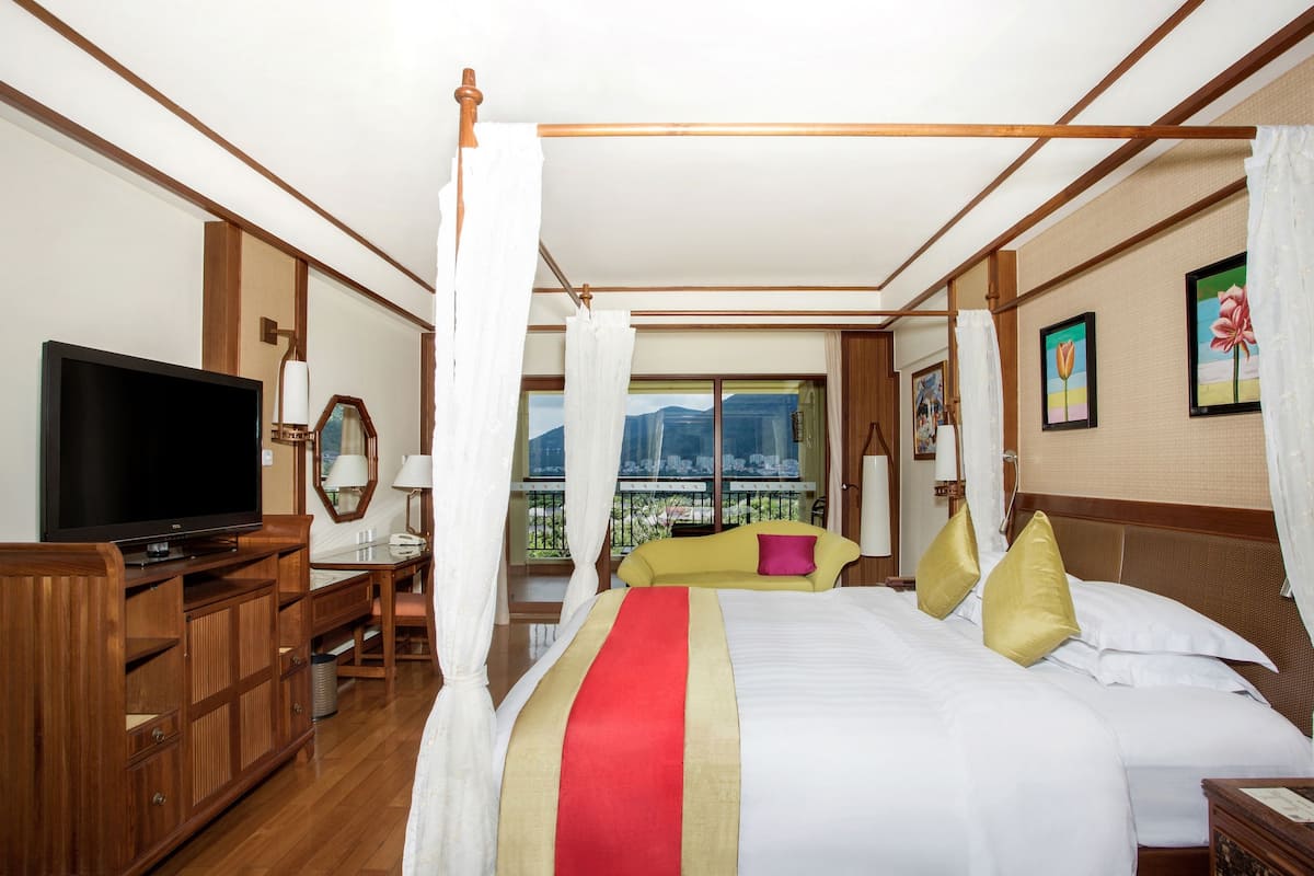Deluxe Family Room(Area 2)