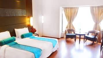 Suite | 1 bedroom, Egyptian cotton sheets, premium bedding, minibar