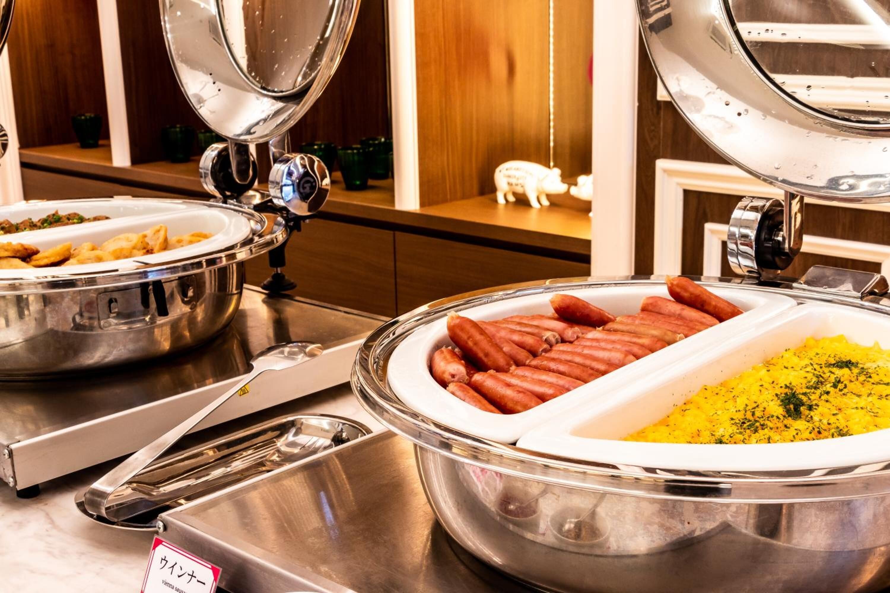 breakfast and lunch served